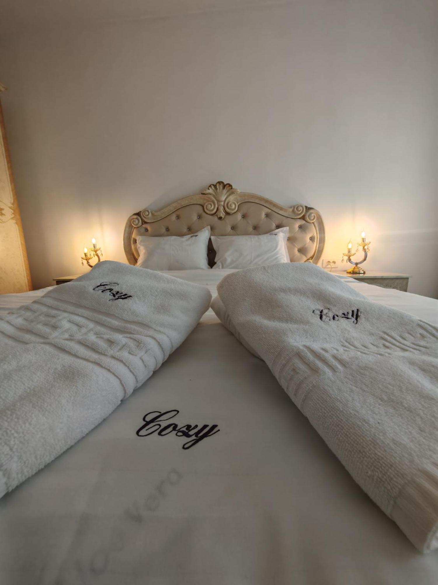 Coresi Mall Exclusive #Collection Apartments & Studios Brasov Bagian luar foto