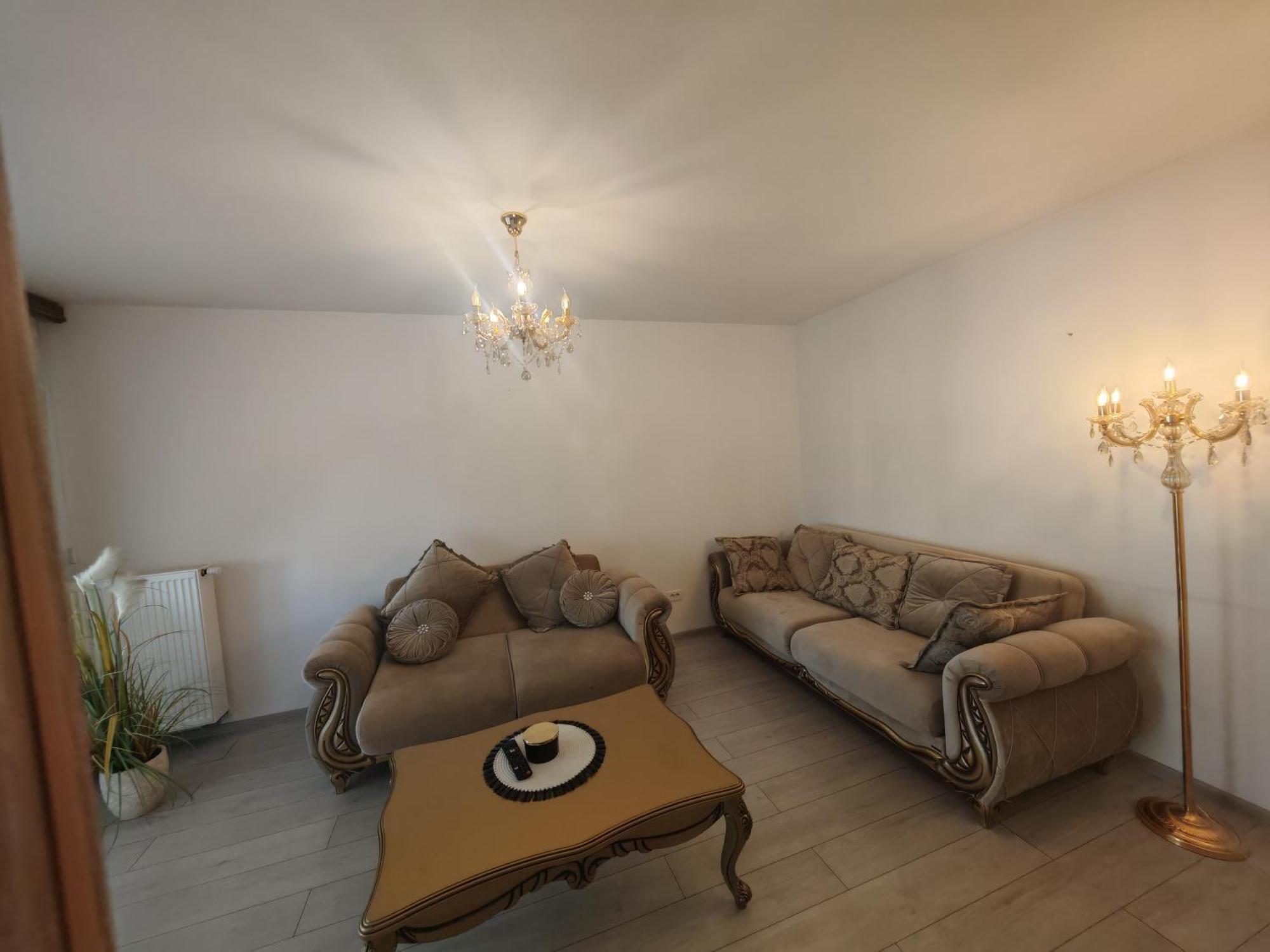 Coresi Mall Exclusive #Collection Apartments & Studios Brasov Bagian luar foto