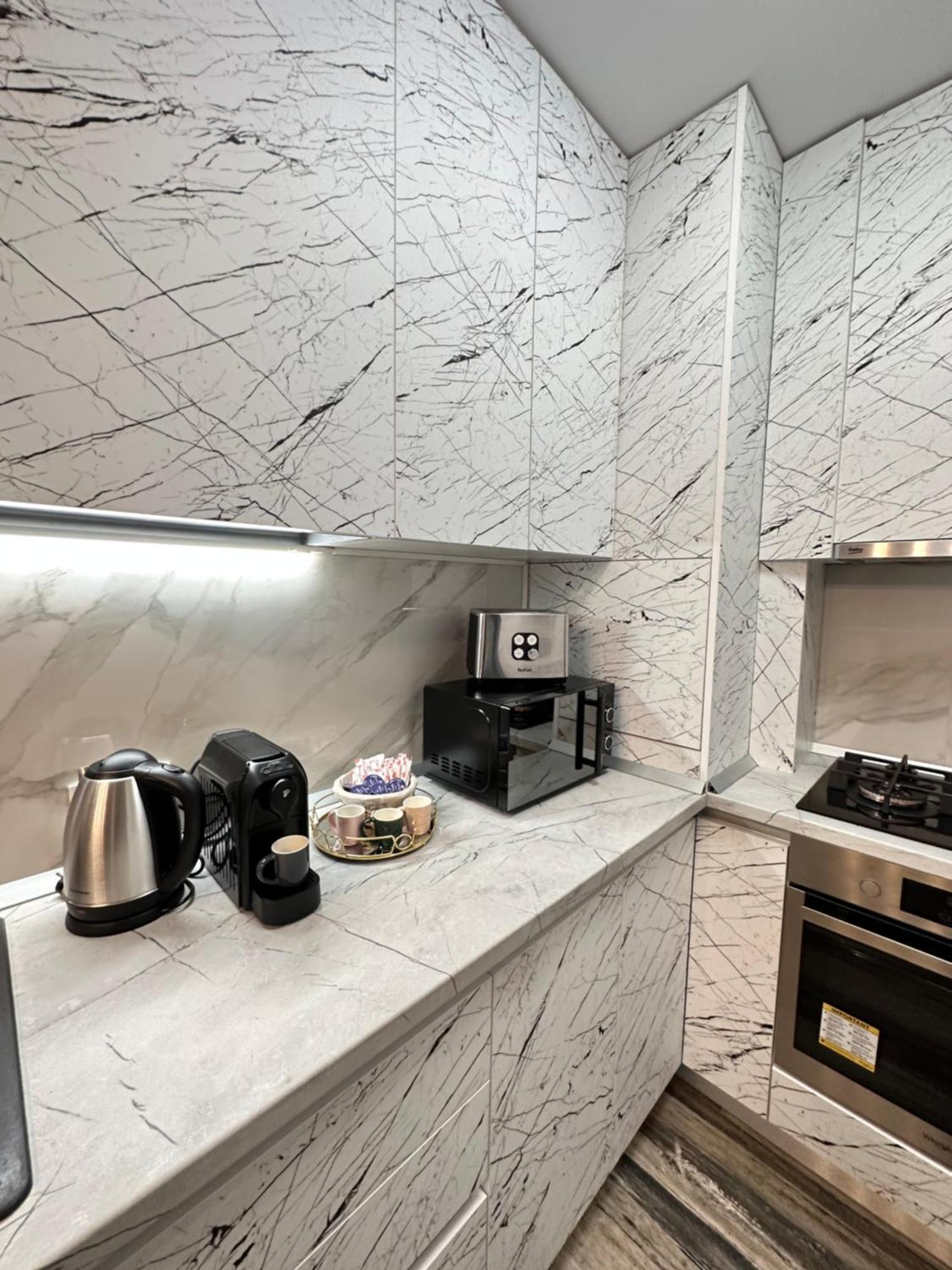 Coresi Mall Exclusive #Collection Apartments & Studios Brasov Bagian luar foto